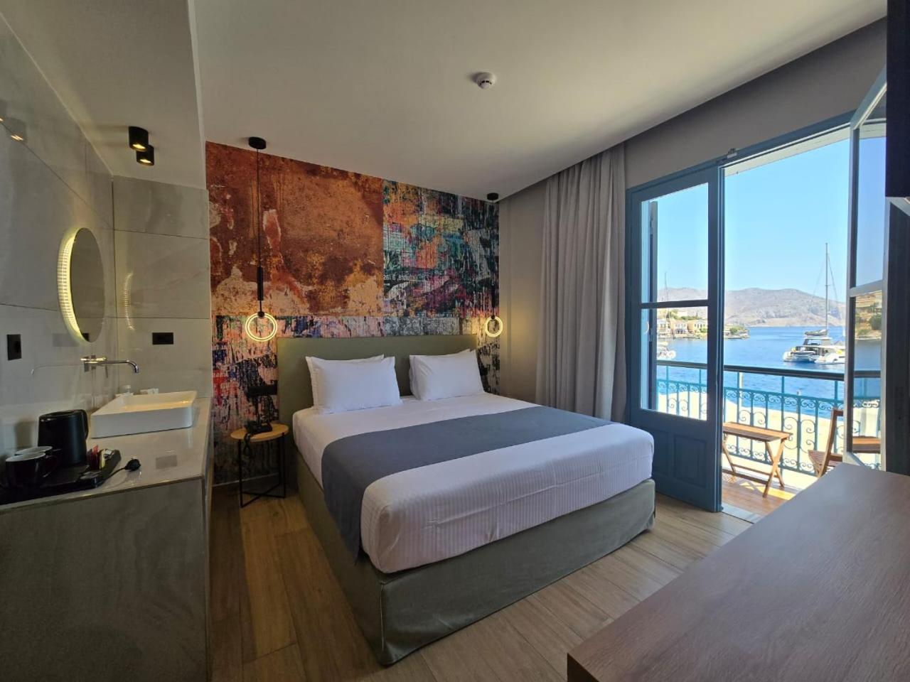 Nireus Hotel Symi Extérieur photo